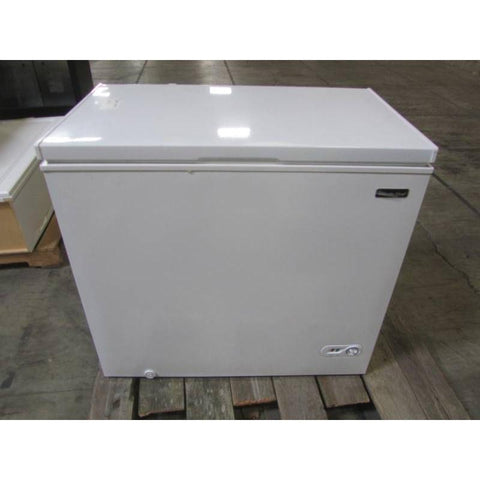 Wholesale-Magic chef HMCF7W4 Chest freezer in white - 7.0 cf-Electro Vision Inc